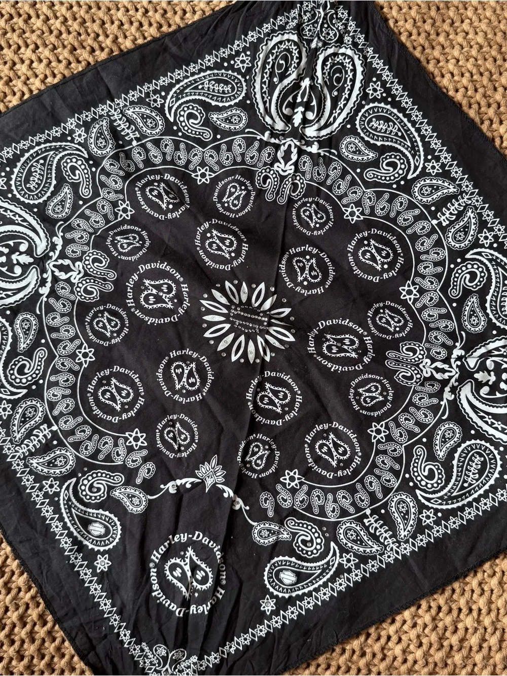 Harley-Davidson Rhinestone Paisley Bandana Scarf - Black & White Biker Y2K - Picture 4 of 9